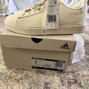 Adidas Grand Court 2.0 Off-White Sneakers